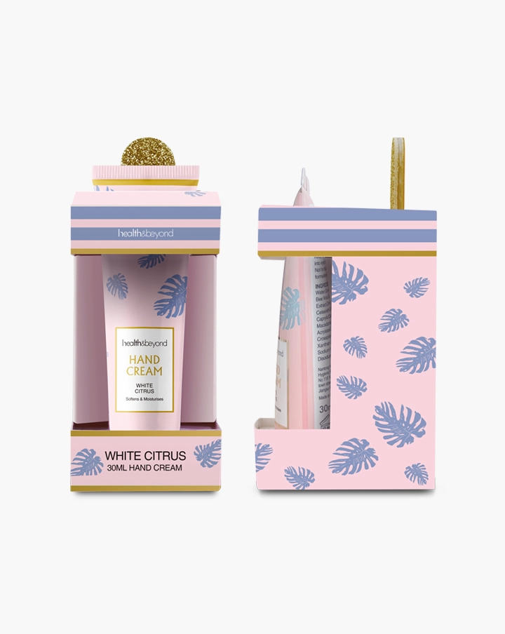 Summer refreshing hand cream: light and hydrating without being greasy Summer refreshing hand cream: light and hydrating without being greasy
